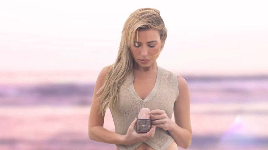 Personal Trainer Tracy Anderson debuts fragrance